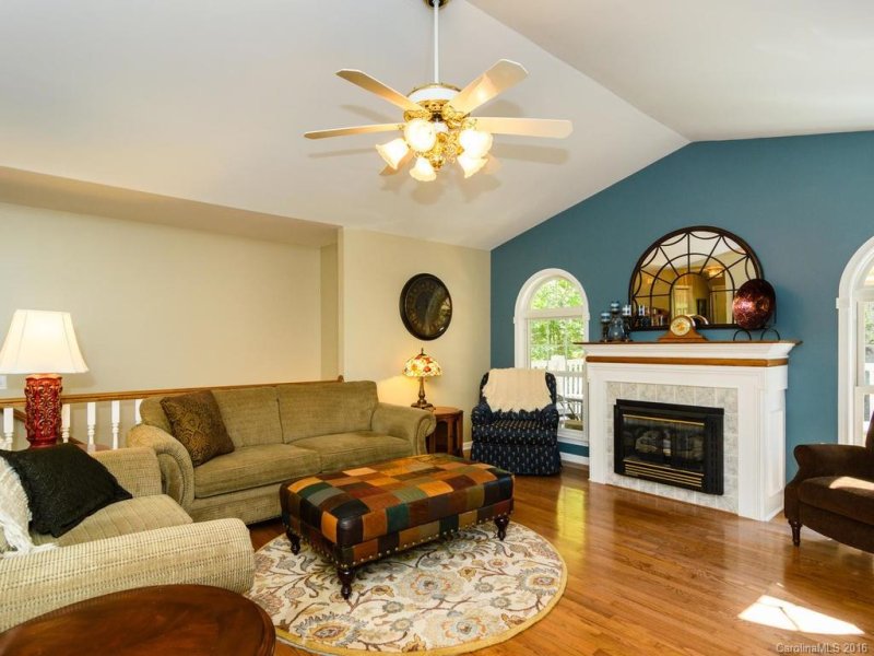 Property image 4 at 30 Gaston Mountain Road, Asheville, NC 28806