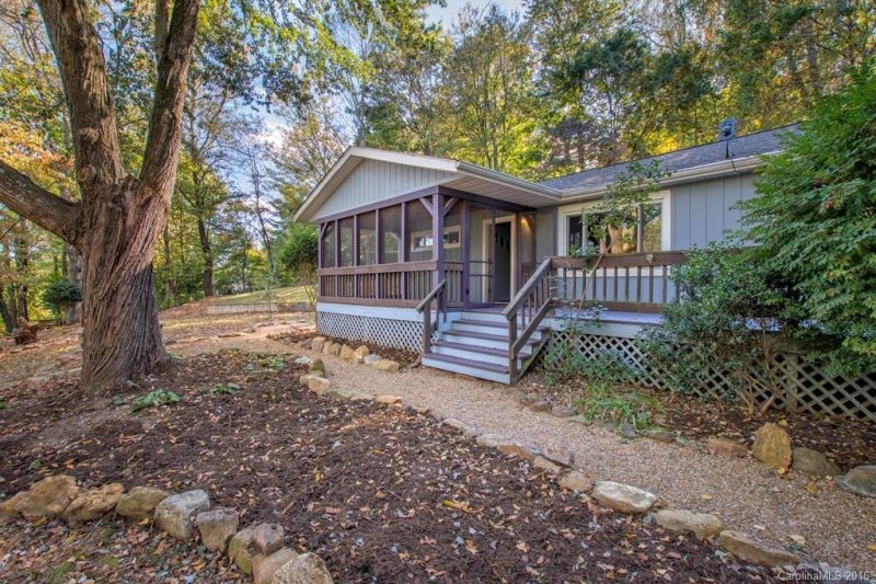 94 Stradley Mountain Road