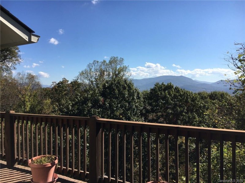 Property image 2 at 432 Windswept Drive, Asheville, NC 28801