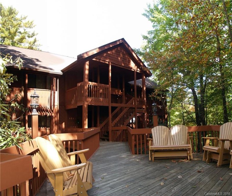 Property image 3 at 3 Toxaway Falls Drive, Lake Toxaway, NC 28747