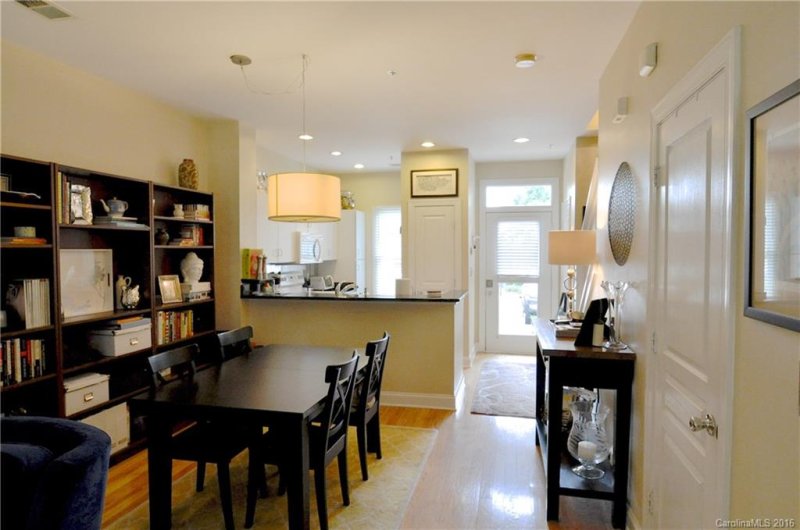 Property image 4 at 1057 Park West Drive, Charlotte, NC 28209