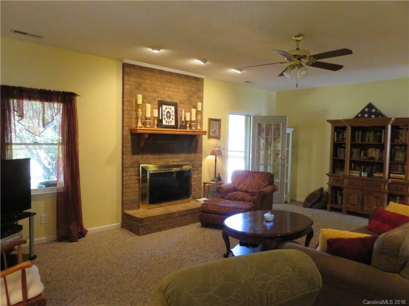 Property image 3 at 107 Rachel Court, Shelby, NC 28152