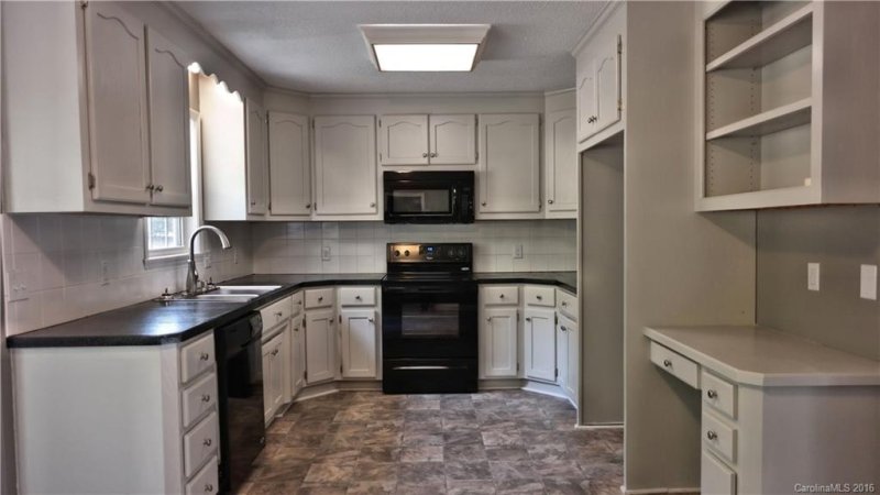 Property image 4 at 705 Cove Road, Gastonia, NC 28052