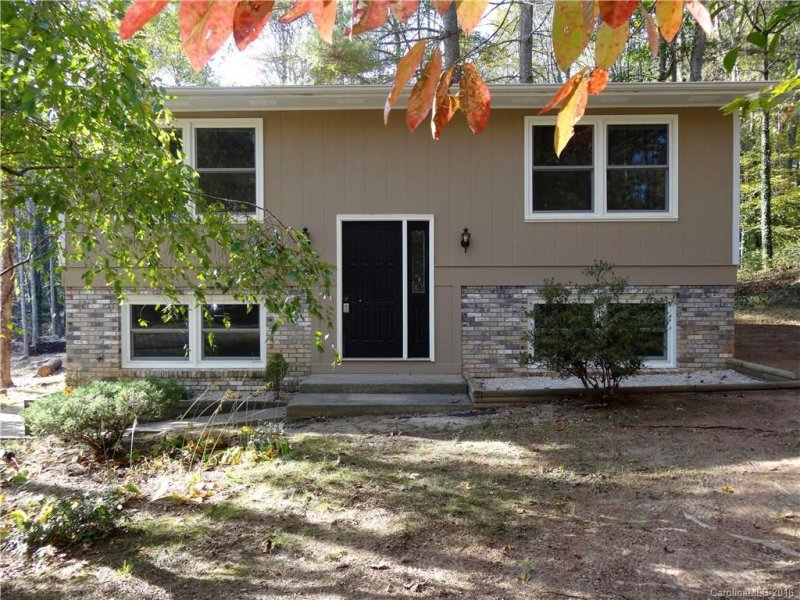 Property image 2 at 258 Timberlane Drive, Etowah, NC 28729