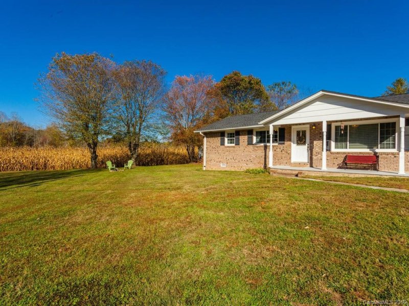 Property image 3 at 205 Jeff Street, Hendersonville, NC 28739