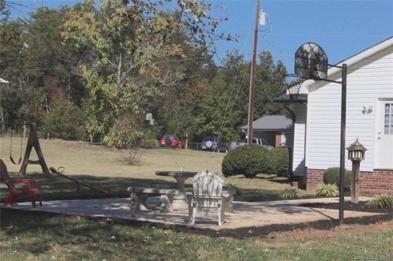 Property image 4 at 158 E Melissa Lane, Forest City, NC 28043