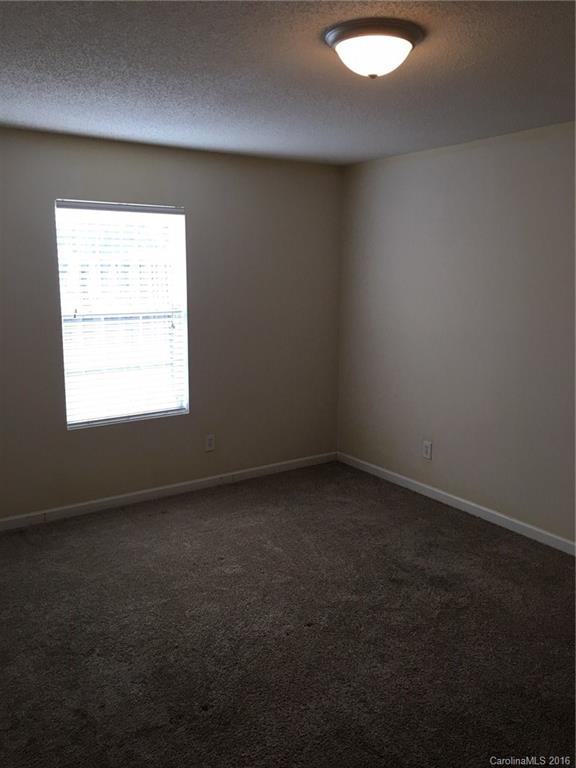 Property image 5 at 2020 Pin Oak Place, Cramerton, NC 28032