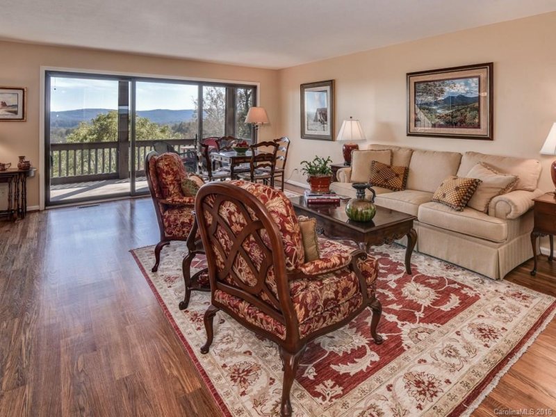 Property image 3 at 140 Bent Tree Drive, Hendersonville, NC 28739