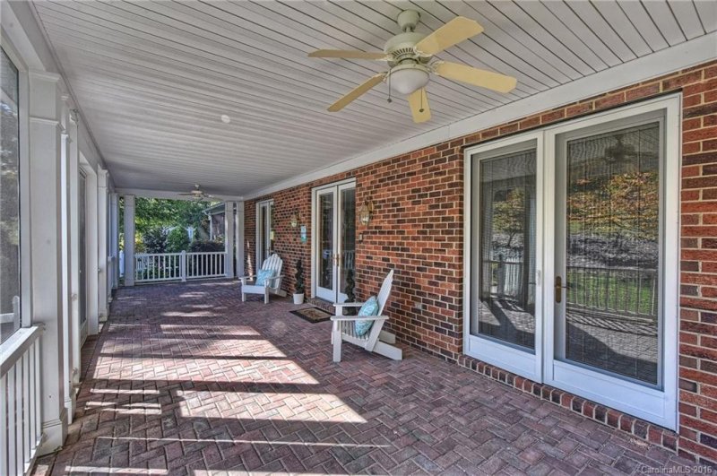 Property image 3 at 136 Hawkes Point Drive, Troutman, NC 28166