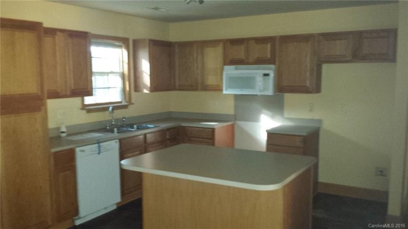 Property image 4 at 2019 Forget Me Not Lane, Wingate, NC 28174