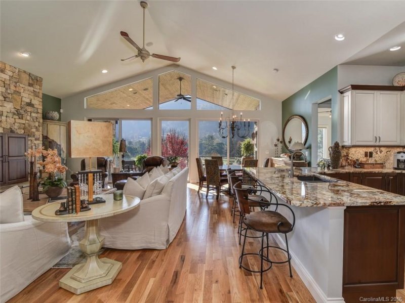 Property image 3 at 184 Alexander Drive, Maggie Valley, NC 28751