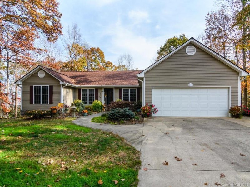 Property image 2 at 50 Kindling Trail, Horse Shoe, NC 28742