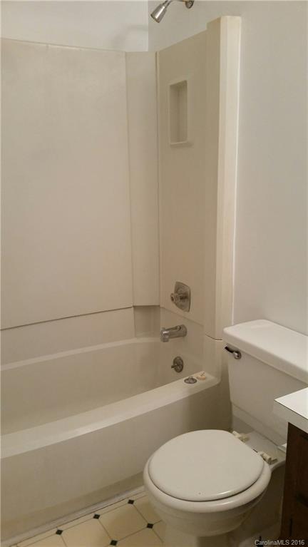 Property image 5 at 6820 Ridge Court, Charlotte, NC 28215