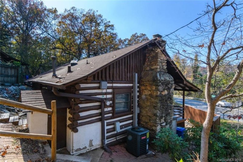 Property image 4 at 28 Rhododendron Drive, Asheville, NC 28805