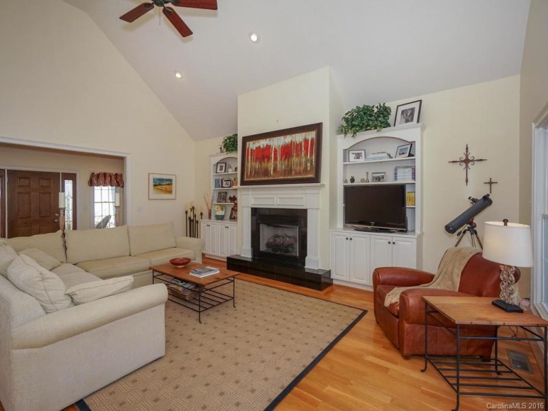 Property image 5 at 112 Winfield Place, Statesville, NC 28625