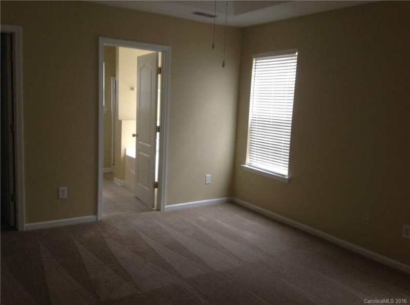 Property image 4 at 7105 Angela Marie Court, Charlotte, NC 28215