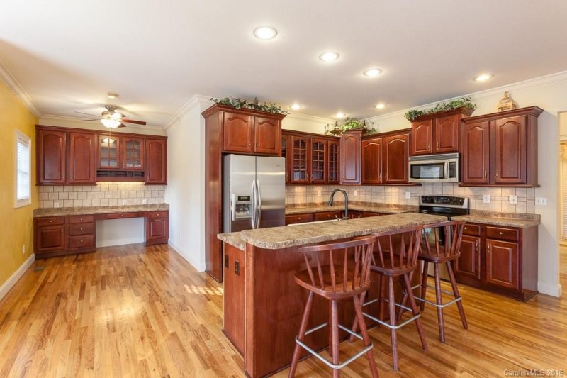 Property image 3 at 7 Helen Holcombe Way, Candler, NC 28715