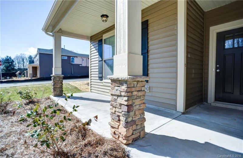 Property image 3 at 2011 Mclean Road, Charlotte, NC 28213