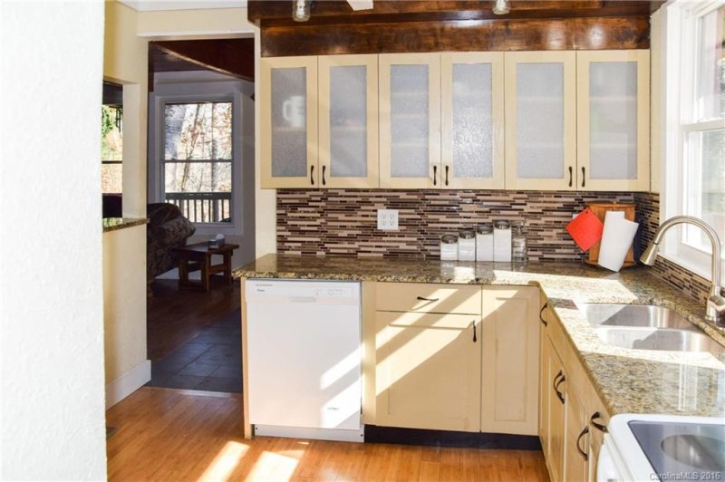 Property image 4 at 93 Foster Hill Drive, Hendersonville, NC 28739