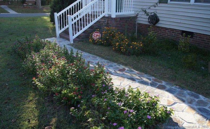 Property image 2 at 5601 Ilford Street, Charlotte, NC 28215