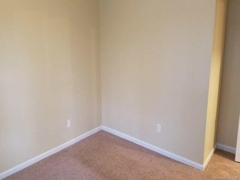 Property image 3 at 734 Cove Road, Gastonia, NC 28052