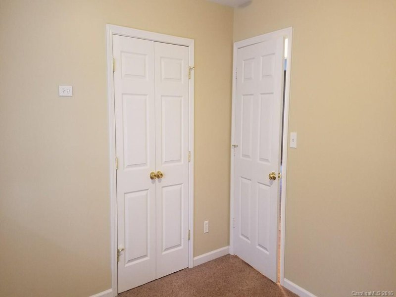 Property image 4 at 734 Cove Road, Gastonia, NC 28052