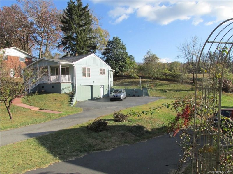 Property image 2 at 52 Raleigh Road, Asheville, NC 28803