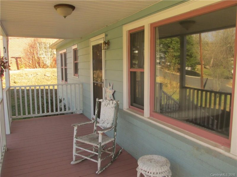 Property image 4 at 52 Raleigh Road, Asheville, NC 28803