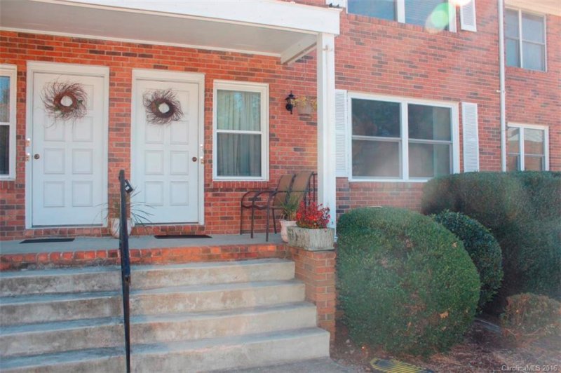 Property image 2 at 27 Capri Lane, Hendersonville, NC 28791