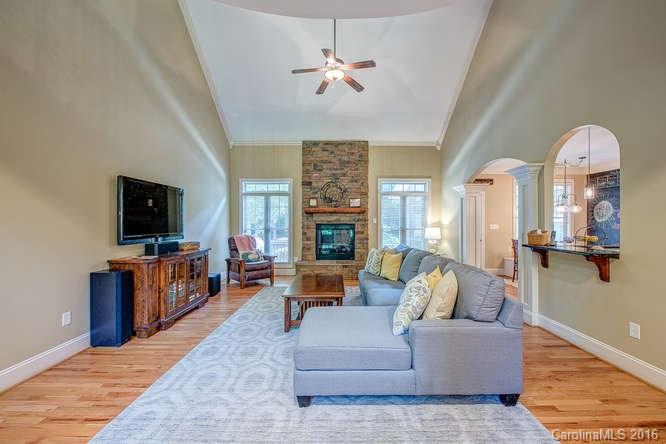 Property image 5 at 4626 Water Oak Drive, Lake Wylie, SC 29710