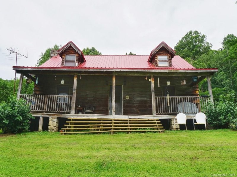 Property image 2 at 718 Wills Way, Canton, NC 28716