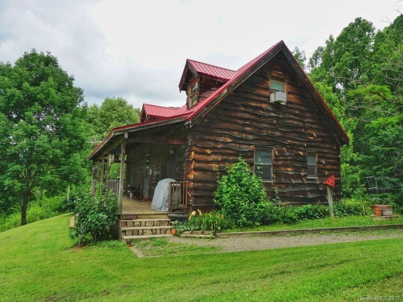 Property image 3 at 718 Wills Way, Canton, NC 28716