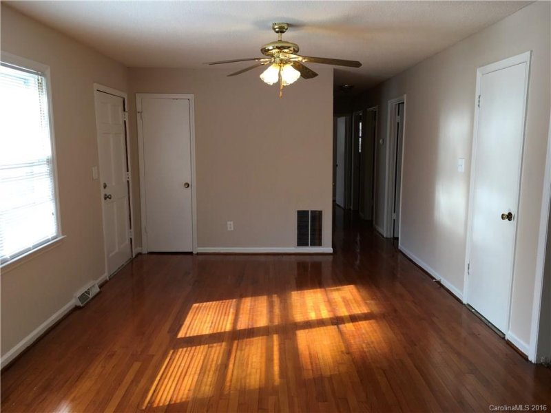 Property image 2 at 1203 Northwoods Drive, Kings Mountain, NC 28086