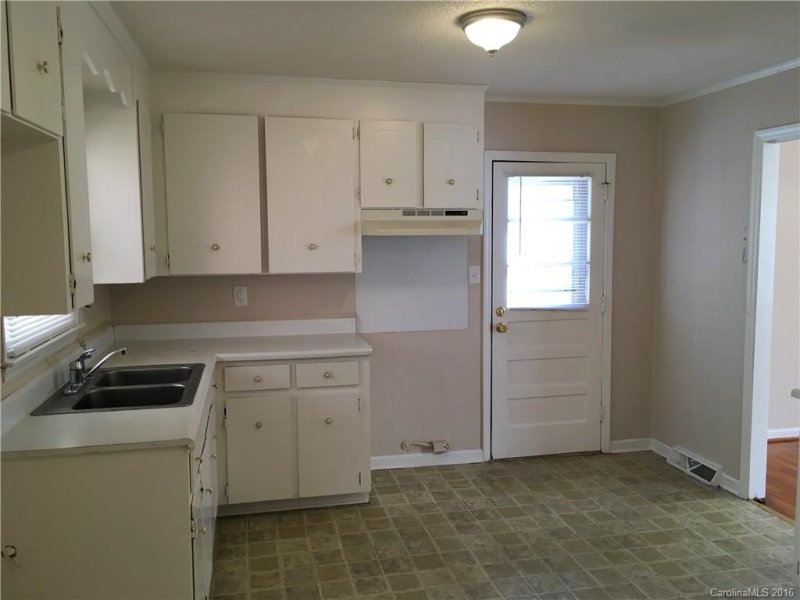 Property image 5 at 1203 Northwoods Drive, Kings Mountain, NC 28086