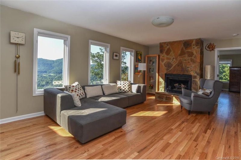 Property image 4 at 166 Black Oak Drive, Asheville, NC 28804