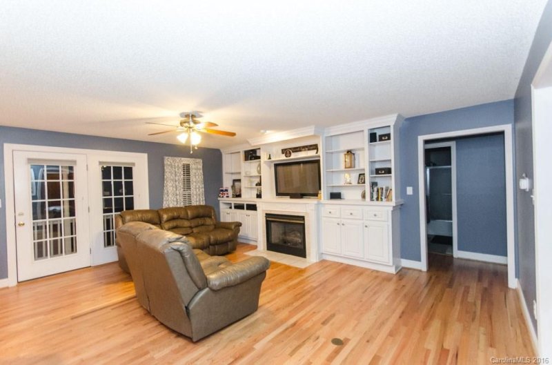 Property image 2 at 1544 Weatherwood Drive, Lincolnton, NC 28092