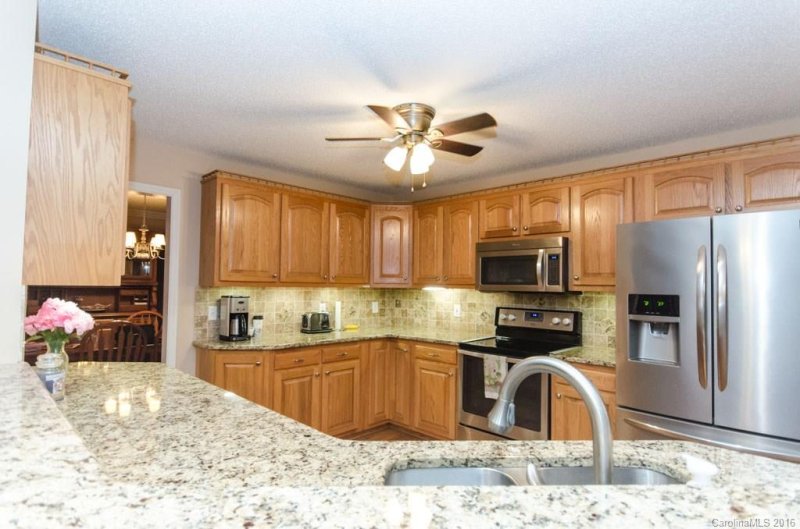 Property image 4 at 1544 Weatherwood Drive, Lincolnton, NC 28092