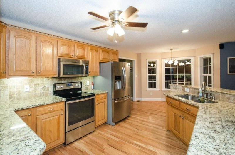 Property image 5 at 1544 Weatherwood Drive, Lincolnton, NC 28092