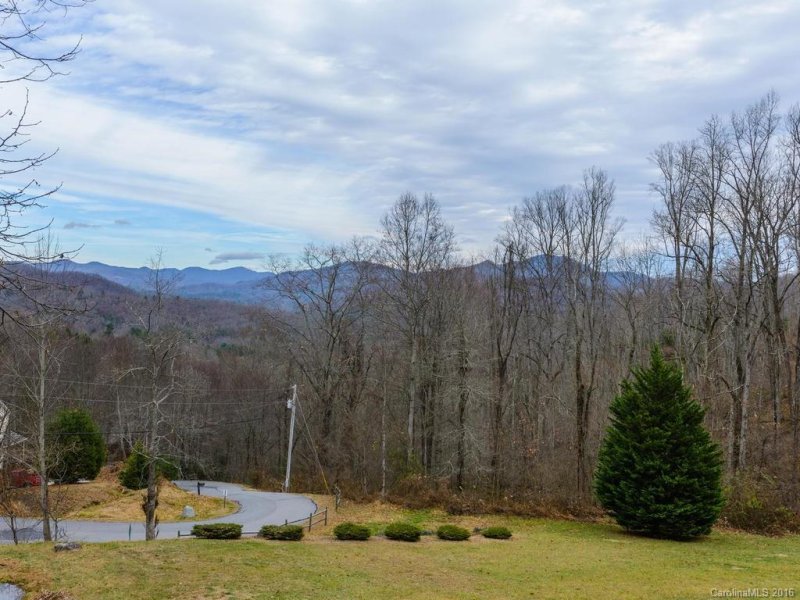 Property image 3 at 897 Point Of View Drive, Waynesville, NC 28785