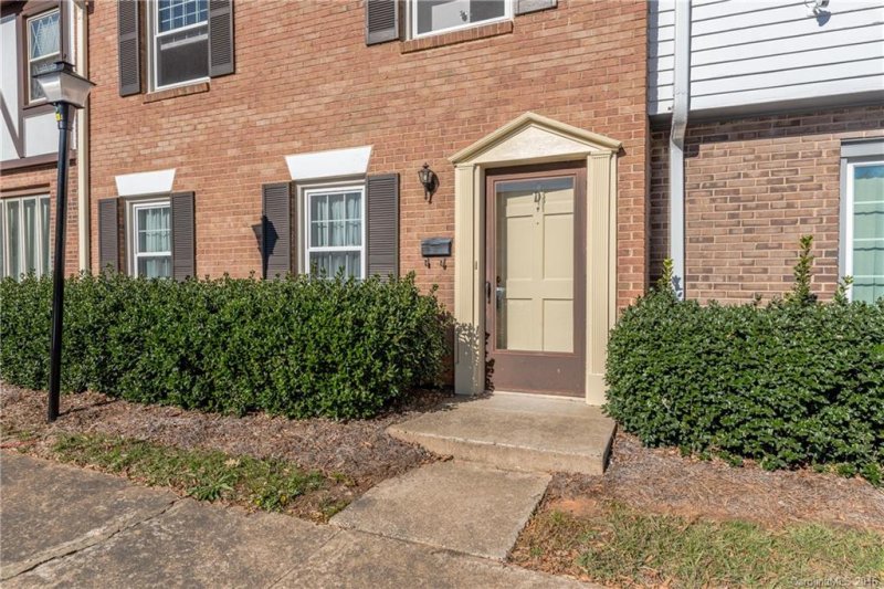 Property image 2 at 1525 Lansdale Drive, Charlotte, NC 28205