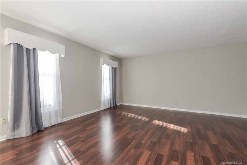 Property image 5 at 1525 Lansdale Drive, Charlotte, NC 28205