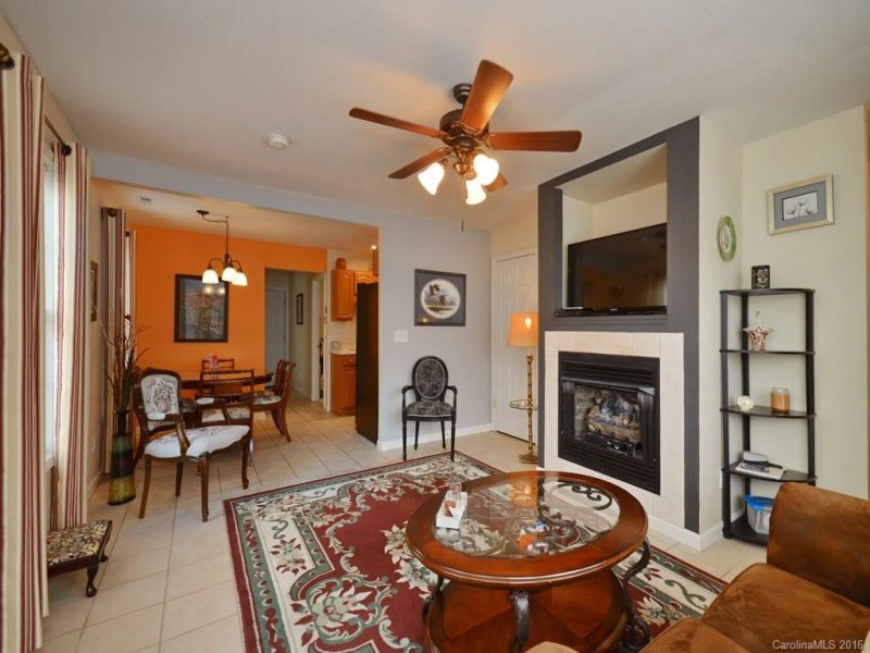 Property image 3 at 94 Rotunda Circle, Asheville, NC 28806