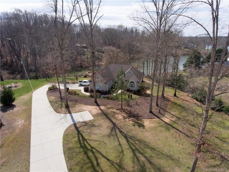 175 Lake Mist Drive