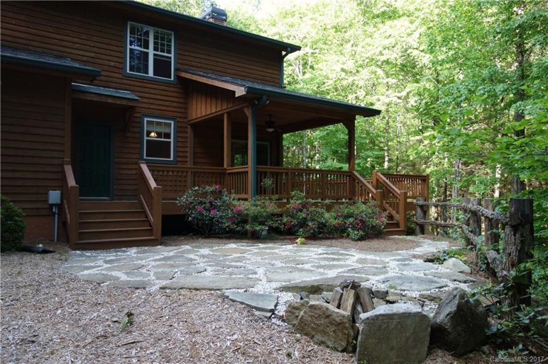 Property image 2 at 20 Bald Rock Drive, Sapphire, NC 28774