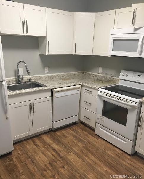 Property image 2 at 2633 Kenhill Drive, Charlotte, NC 28208