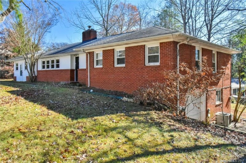 Property image 2 at 8 Fernlawn Road, Asheville, NC 28805