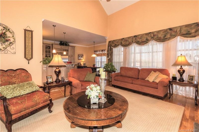 Property image 5 at 107 Cabana Drive, Mooresville, NC 28117