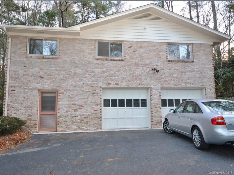 Property image 3 at 1031 Indian Hill Road, Hendersonville, NC 28791