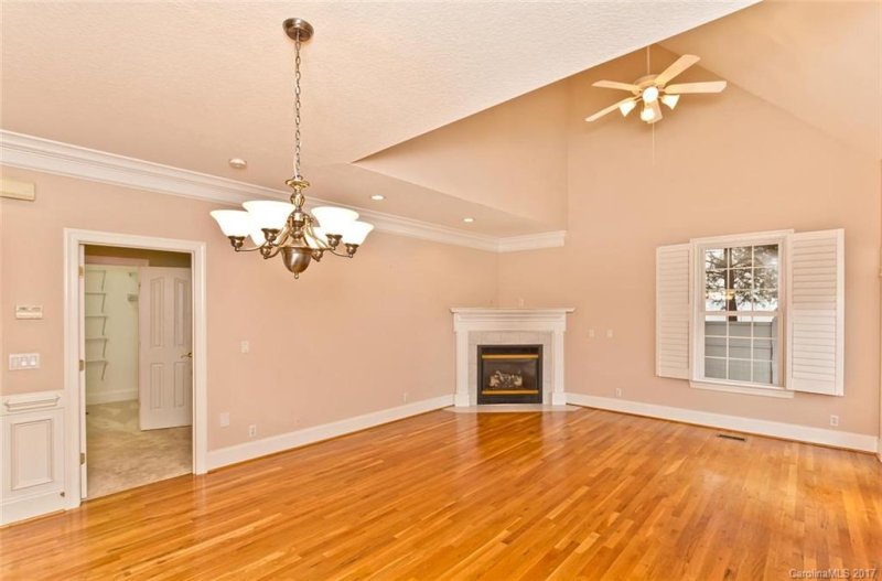 Property image 5 at 122 Willow Oak Drive, Asheville, NC 28805