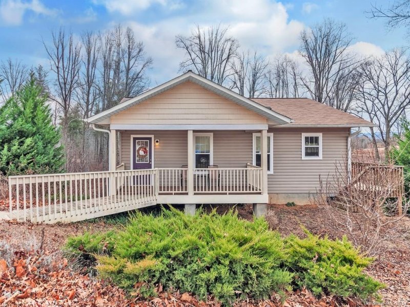 118 Savannah Woods Court